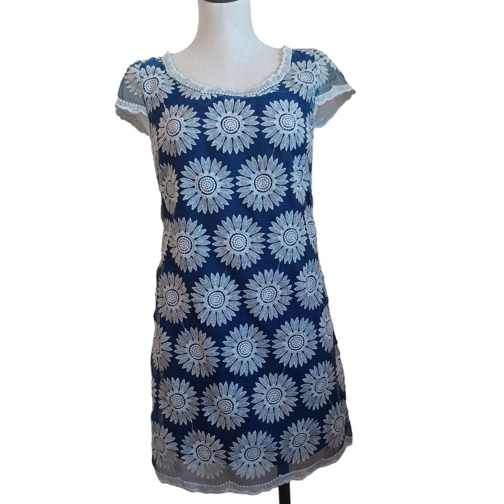 Betsey Johnson Dress Blue White Floral Lace Overlay Daisy Embroidered Womens 4